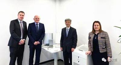 驻爱尔兰大使何向东出席爱企业向武汉捐赠抗疫设备活动