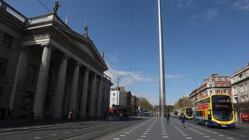 Dublin\'s O\'Connell Street is quiet as people heed the call to stay at home (Pic: RollingNews.ie)